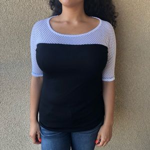 Black and White Mid Sleeve Top Size Medium